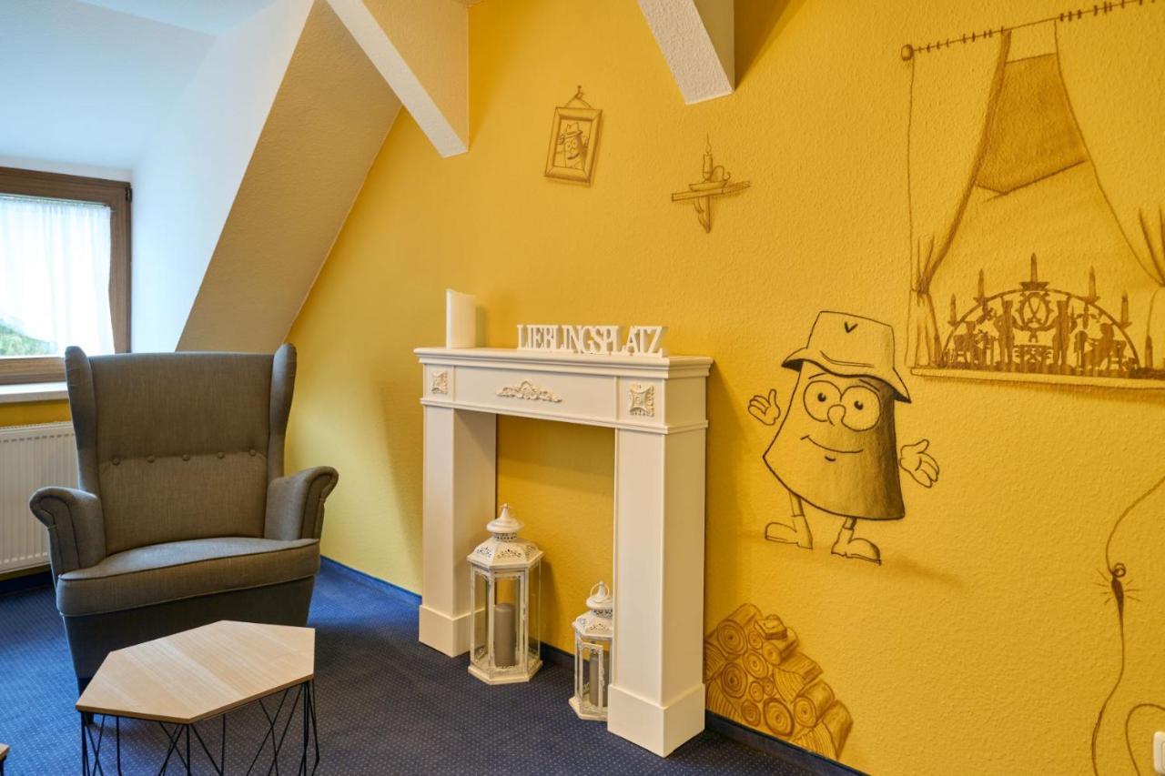 Hotel Vierenstrasse Neudorf  ภายนอก รูปภาพ