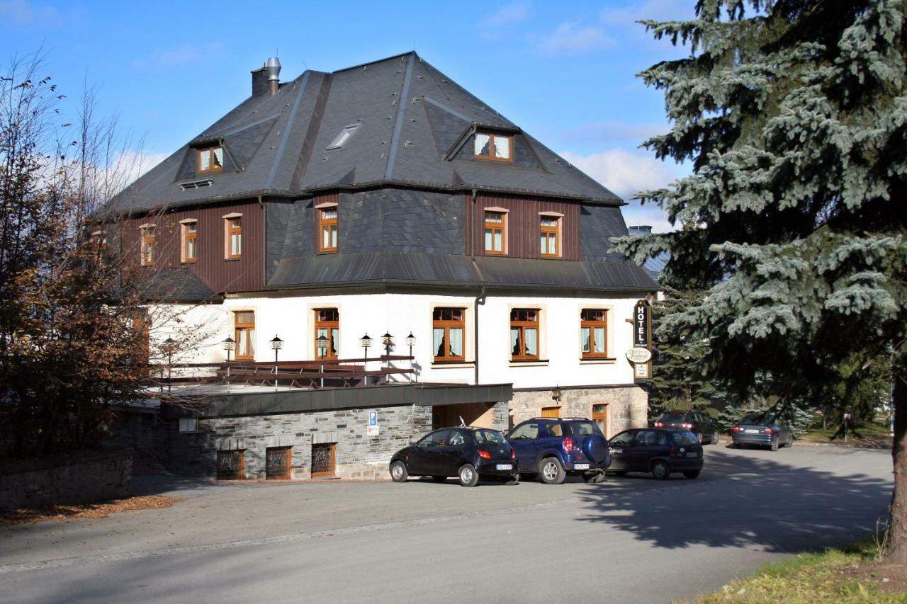 Hotel Vierenstrasse Neudorf  ภายนอก รูปภาพ
